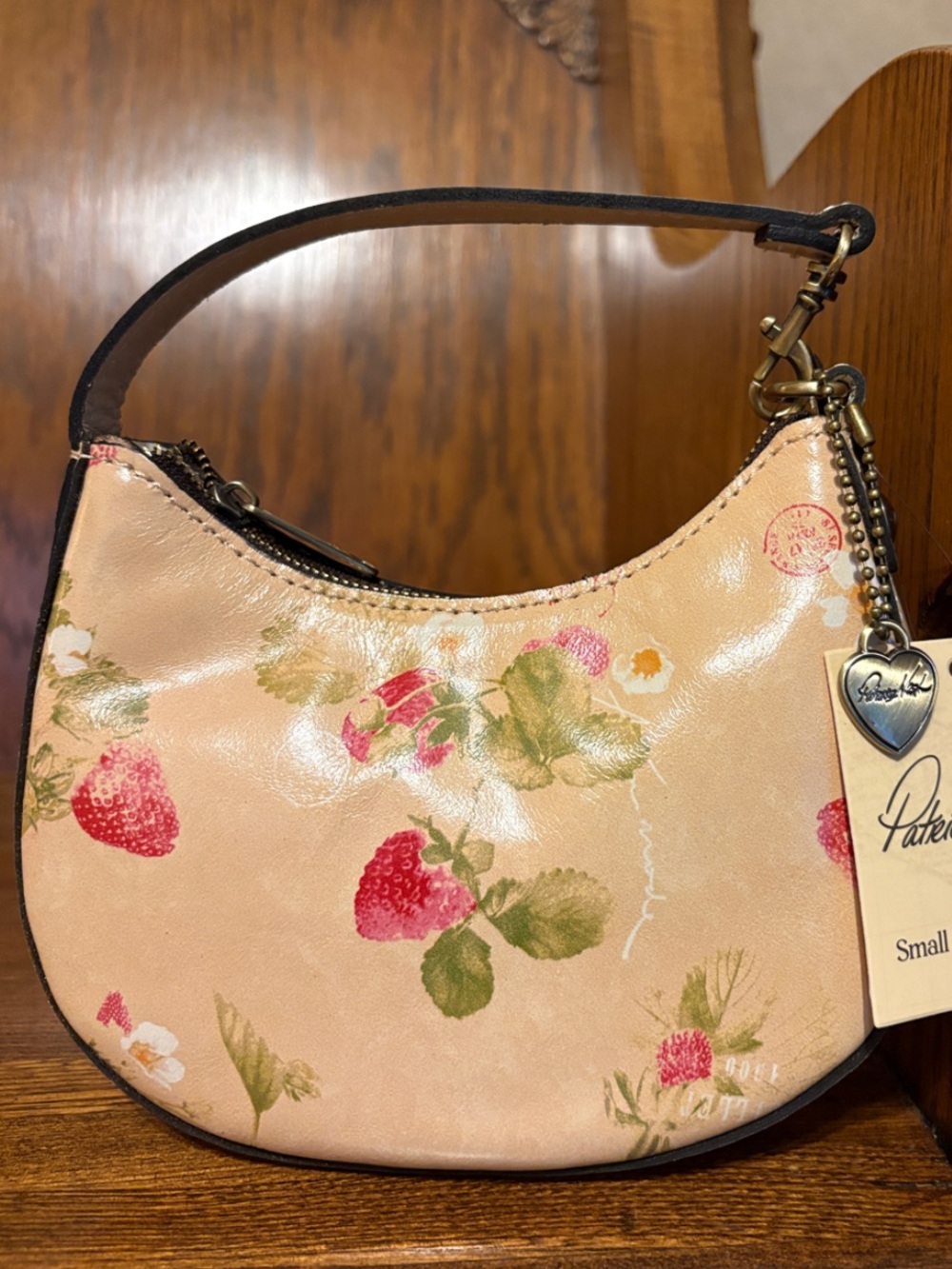 NWT-Patricia Nash-Mini Morgana with Heart Charm-Parisian Strawberry🍓Parchment